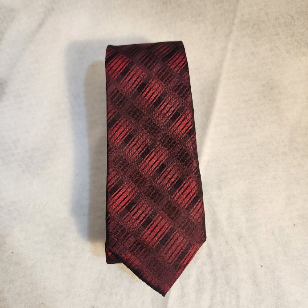 Van Heusen Tie 100% Silk Men Stylish Burgundy Dark red